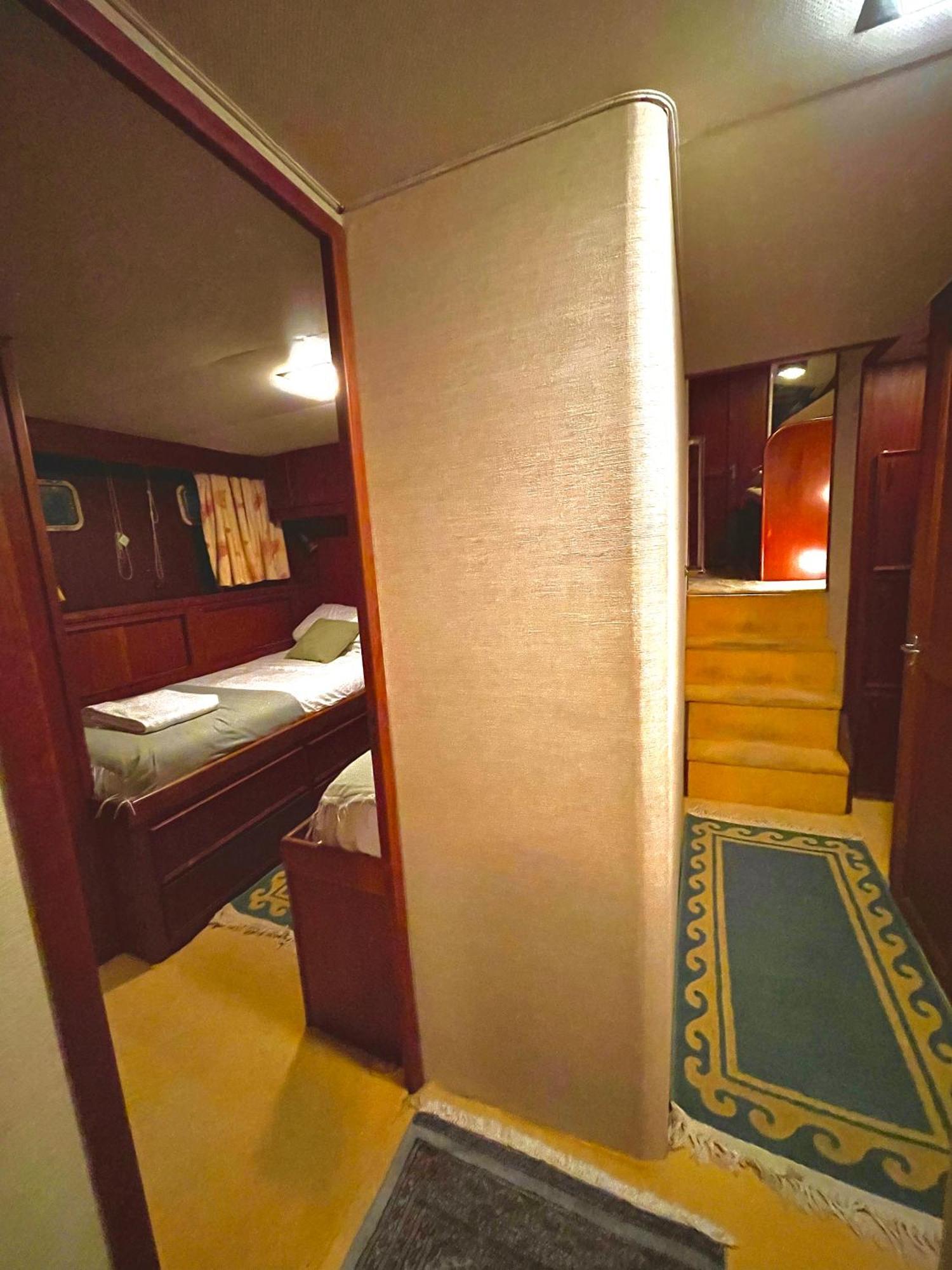 Hotel Yacht Our Alissa Sant Adria de Besos Exteriér fotografie