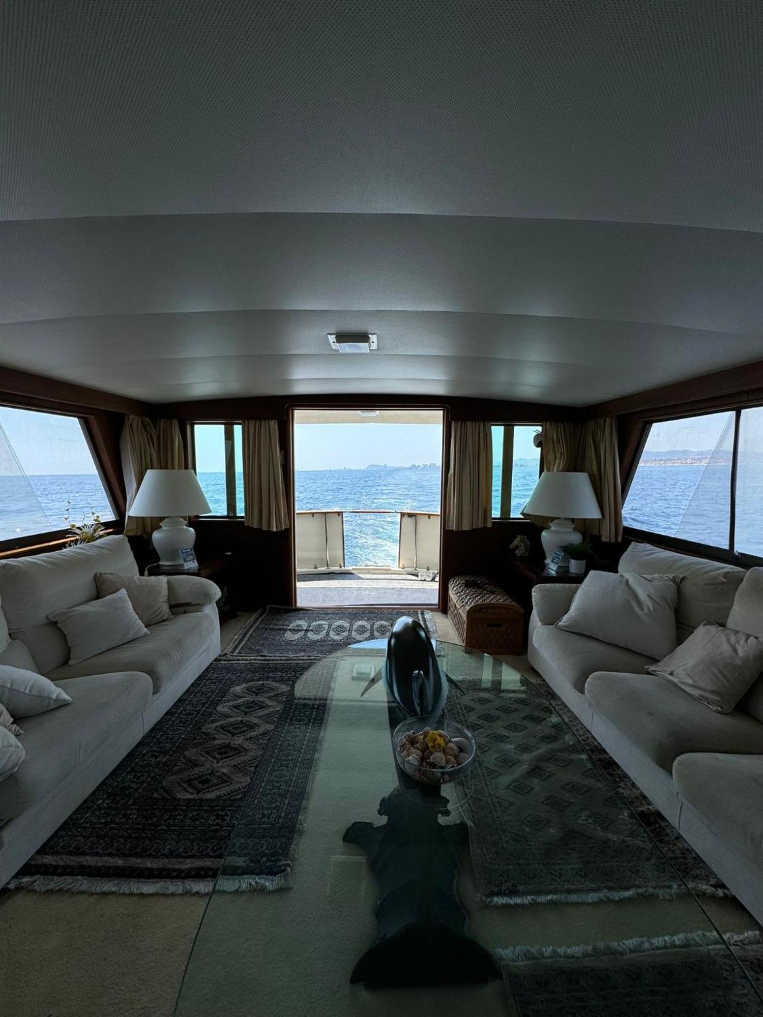 Hotel Yacht Our Alissa Sant Adria de Besos Exteriér fotografie